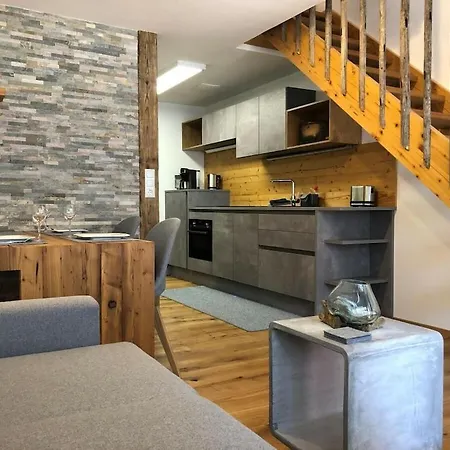 In Tatil Evi Steibis